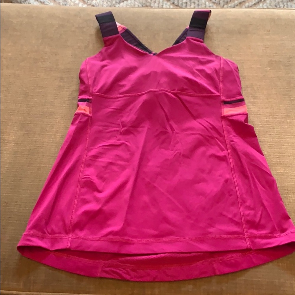 Lululemon  tank